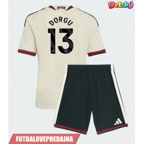 Lacne Dětský Futbalové dres Manchester United Patrick Dorgu #13 2026-27 Krátky Rukáv - Tretina (+ trenírky)